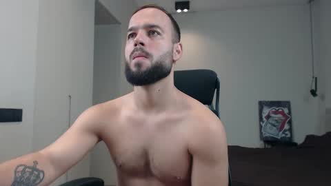 DeAlex online show from December 5, 11:08 am