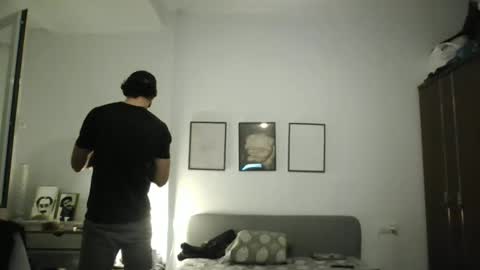 Snapshot of sandrofitness chatting on January 12, 10:04 pm sandro online show from January 12, 10:04 pm