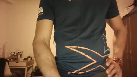 Snapshot of sandrofitness chatting on January 13, 9:53 pm sandro online show from January 13, 9:53 pm