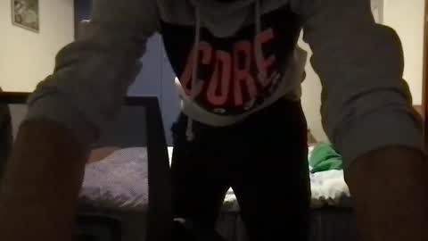 Snapshot of sandropertoni chatting on December 25, 4:33 am lucas online show from December 25, 4:33 am