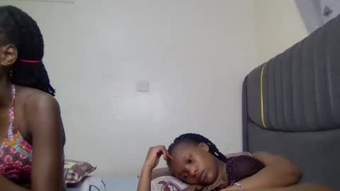 Snapshot of sandy_bby1 chatting on September 10, 12:38 pm sandy online show from September 10, 12:38 pm