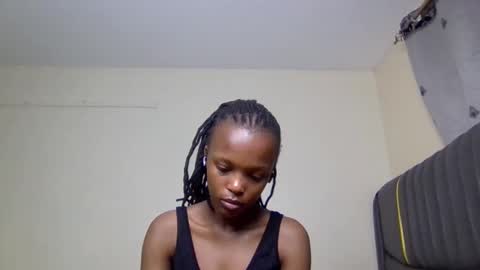 Snapshot of sandy_bby1 chatting on September 15, 12:43 am sandy online show from September 15, 12:43 am