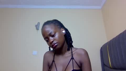 Snapshot of sandy_bby1 chatting on October 9, 1:58 am sandy online show from October 9, 1:58 am