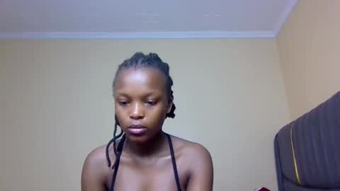Snapshot of sandy_bby1 chatting on October 18, 1:19 am sandy online show from October 18, 1:19 am