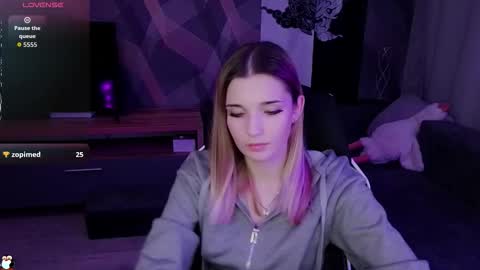 sandy_belle88 online show from October 28, 7:49 pm