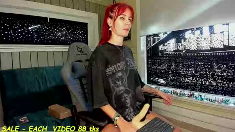 Snapshot of sandy_chris chatting on September 19, 10:16 am Sandy and Chris online show from September 19, 10:16 am