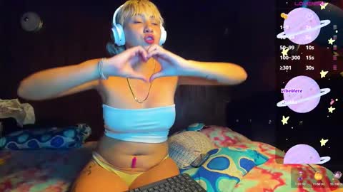 sandy_straw online show from January 8, 3:20 am