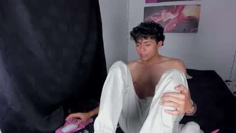 sandy_straw online show from February 17, 9:43 pm