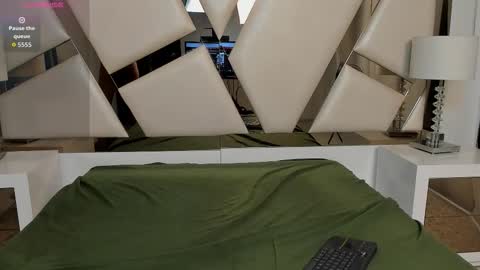 Sandy Houston  online show from February 8, 1:58 pm