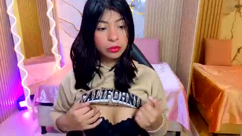 Snapshot of sandyy_tay chatting on July 12, 2:57 am sandyy_tay online show from July 12, 2:57 am
