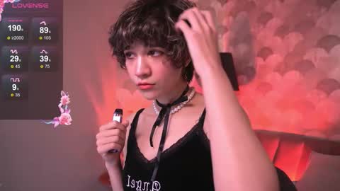 Viola  online show from November 15, 9:00 pm