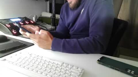 Snapshot of sanek7777 chatting on September 11, 6:35 am sanek7777 online show from September 11, 6:35 am