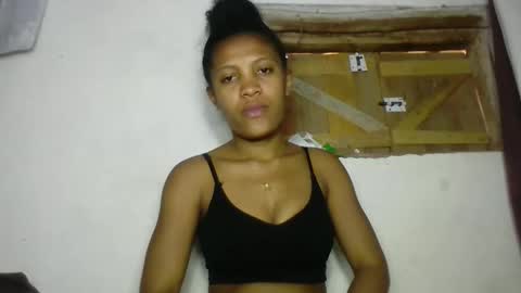 sanelie09 online show from October 18, 7:42 am