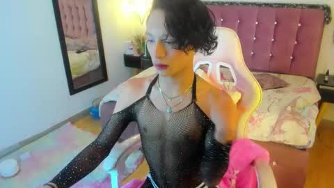 Sang online show from February 17, 3:40 pm