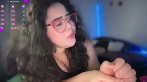 Snapshot of sansaleya69 chatting on July 5, 3:34 am sansaleya online show from July 5, 3:34 am