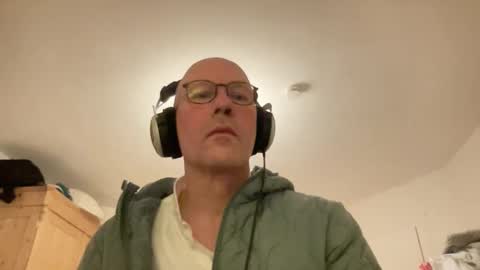 santaclausonice online show from October 25, 5:37 am