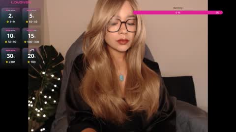 Snapshot of santal_oli chatting on December 21, 3:24 am secret online show from December 21, 3:24 am