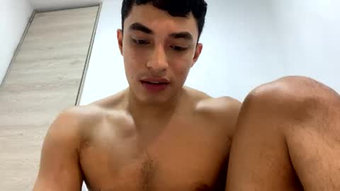 Snapshot of santi36rt chatting on May 21, 11:45 pm santi36rt online show from May 21, 11:45 pm