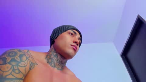 Snapshot of santi__ferrer chatting on October 6, 7:06 am Santi Ferrer online show from October 6, 7:06 am