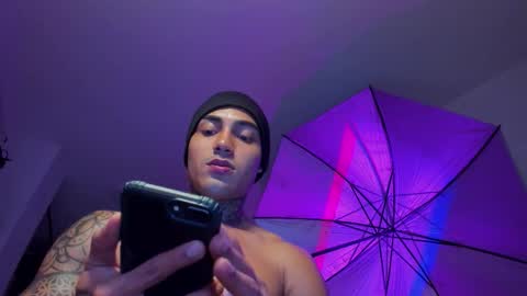 Santi Ferrer online show from December 3, 1:57 am