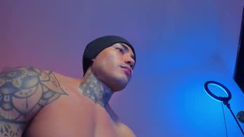 Santi Ferrer online show from December 19, 12:28 am