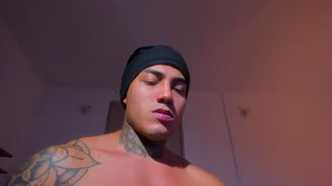 Santi Ferrer online show from June 25, 4:12 am
