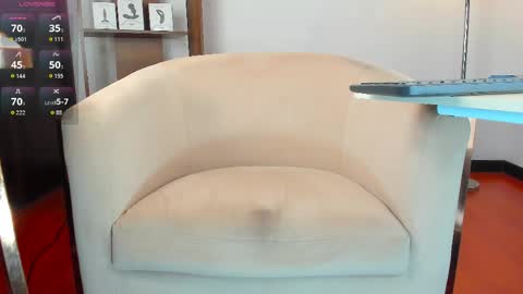 Snapshot of santi_mdz chatting on June 1, 5:14 pm ADRIK CANO online show from June 1, 5:14 pm