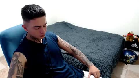 santi_ss online show from October 27, 7:07 pm