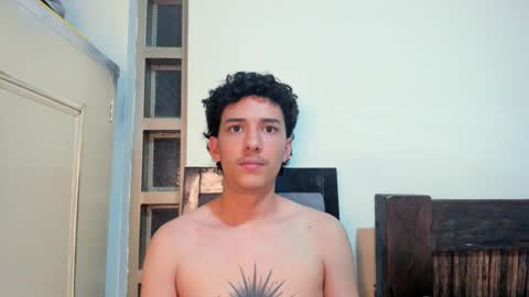 santi_twink19 online show from October 4, 4:32 am