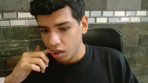 santi online show from October 27, 4:55 pm