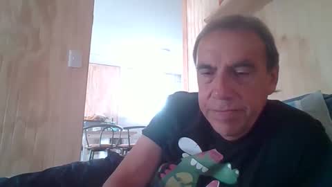 santiago_n online show from March 18, 4:10 pm