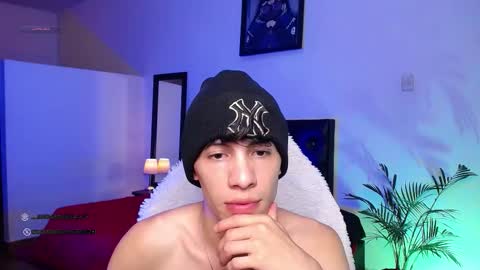 SANTAGO online show from November 13, 2:49 pm