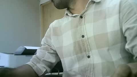 Snapshot of santiagooficial18 chatting on January 8, 7:03 pm Santiago online show from January 8, 7:03 pm