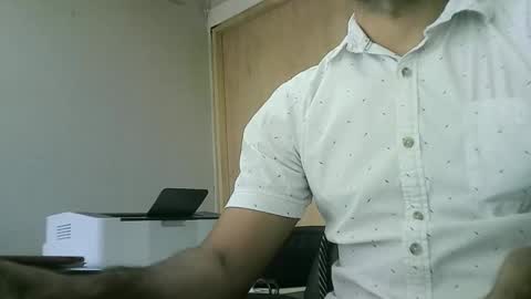 Snapshot of santiagooficial18 chatting on January 9, 5:54 pm Santiago online show from January 9, 5:54 pm