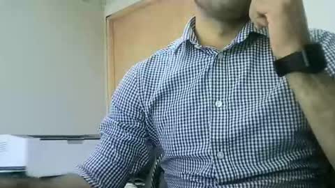 Snapshot of santiagooficial18 chatting on January 13, 5:55 pm Santiago online show from January 13, 5:55 pm