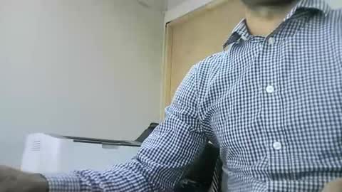 Snapshot of santiagooficial18 chatting on February 20, 8:03 pm Santiago online show from February 20, 8:03 pm