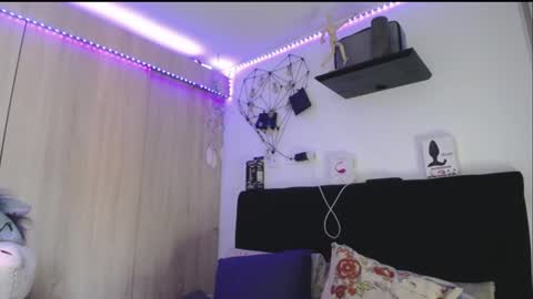 Snapshot of santii_rose chatting on July 18, 7:06 pm Santii online show from July 18, 7:06 pm