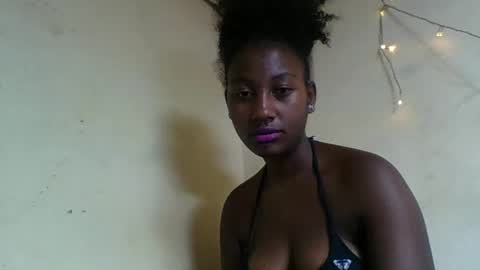 santiola online show from March 12, 12:06 am