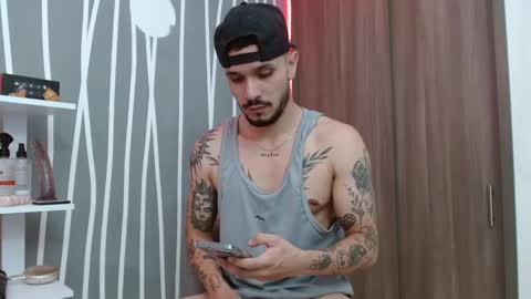 Santy Torres online show from November 23, 3:50 am