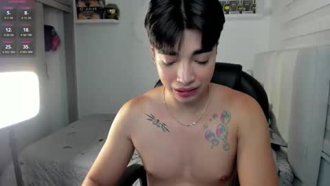 Mr. Santiago online show from December 2, 1:39 pm