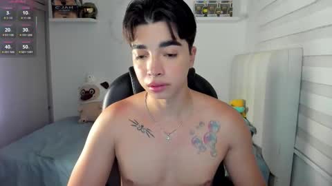 Mr. Santiago online show from February 4, 1:28 pm