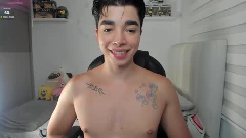 Mr. Santiago online show from May 1, 6:56 pm