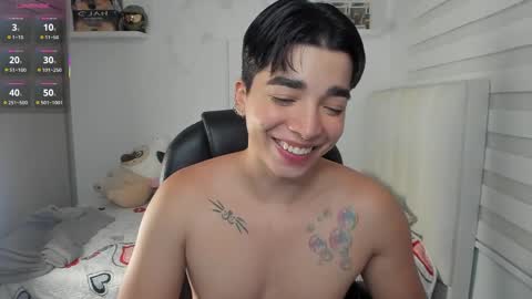 Mr. Santiago online show from May 6, 1:38 pm