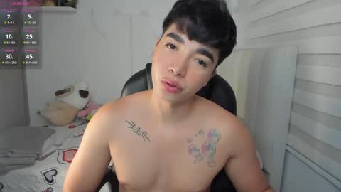 Mr. Santiago online show from June 5, 1:39 pm