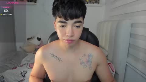 Mr. Santiago online show from June 20, 1:25 pm