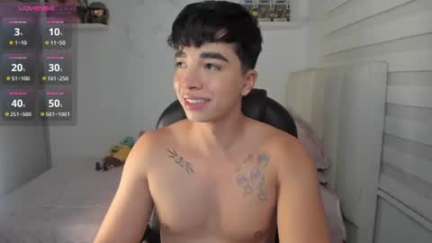 Mr. Santiago online show from June 27, 1:28 pm