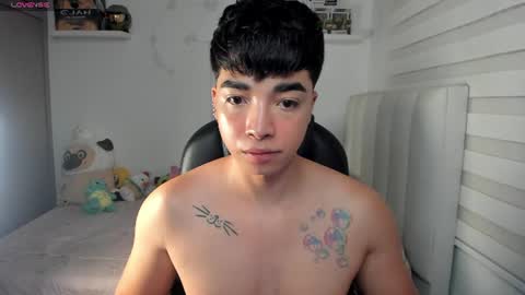 Mr. Santiago online show from July 26, 2:24 pm