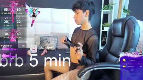 Santiago Carrington online show from December 13, 3:27 am