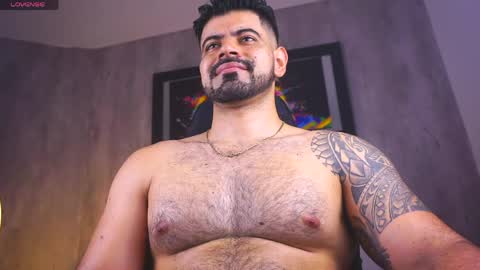 Snapshot of santy_king25 chatting on May 6, 10:31 am santiago online show from May 6, 10:31 am