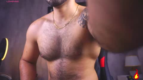 Snapshot of santy_king25 chatting on May 9, 10:09 am santiago online show from May 9, 10:09 am